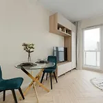 Old Town River With Balcony & Parking By Renters Апартаменты