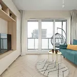 Апартаменты Old Town River With Balcony & Parking By Renters *