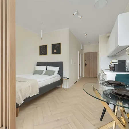 Old Town River With Balcony & Parking By Renters 아파트