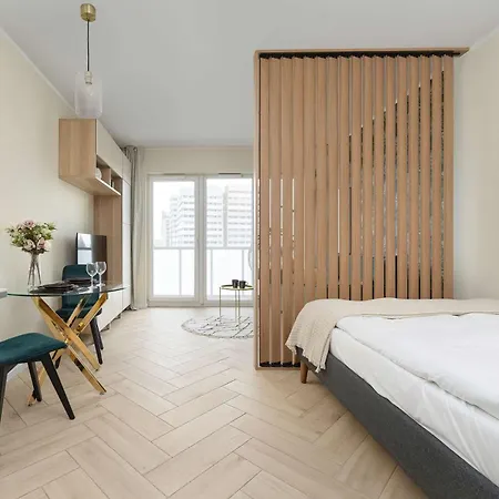 Old Town River With Balcony & Parking By Renters Appartement *