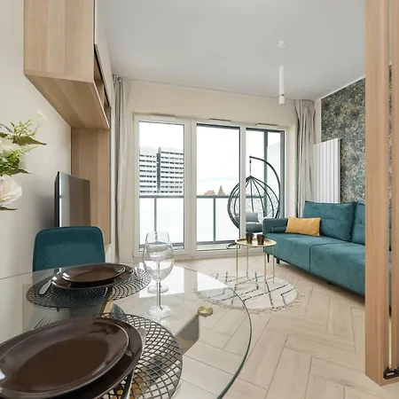 Old Town River With Balcony & Parking By Renters * Wroclaw