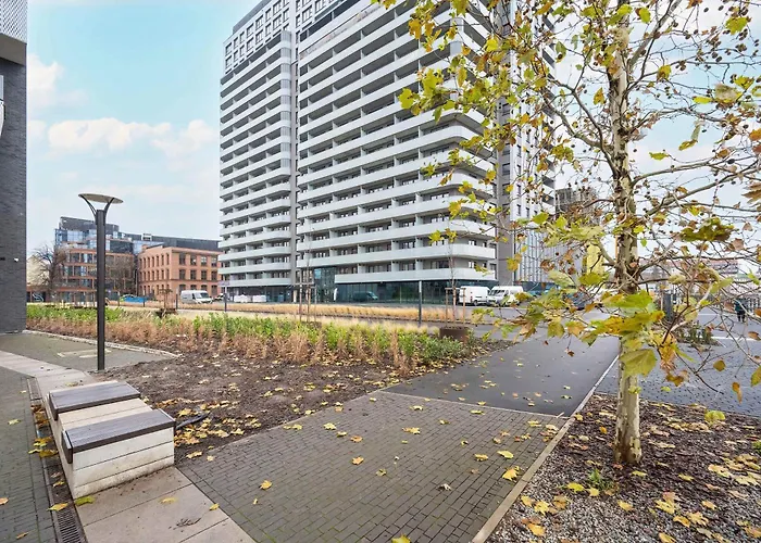 Old Town River With Balcony & Parking By Renters 아파트