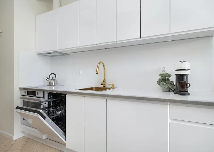 Old Town River With Balcony & Parking By Renters