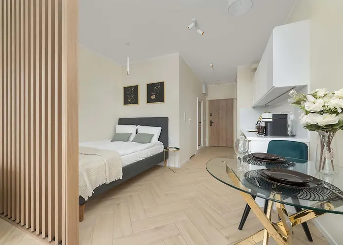 Old Town River With Balcony & Parking By Renters 아파트