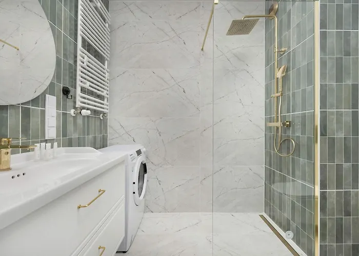 Old Town River With Balcony & Parking By Renters * 브로츠와프